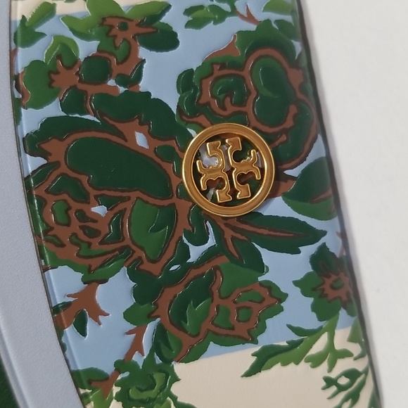 Tory Burch Flower Card Case - Picture 2 of 7